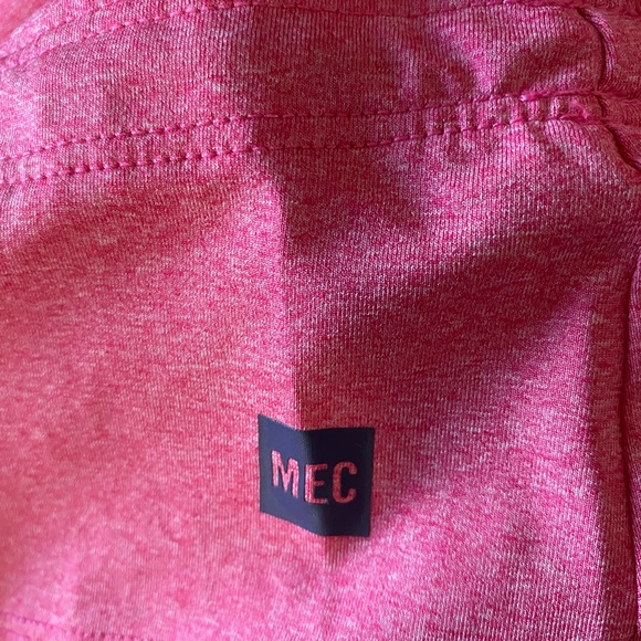 MEC Reflection Tank Size M NWT - Picture 10 of 10